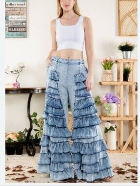 Ruffled Tiered Wide-Leg Jeans - Light Wash Blue
